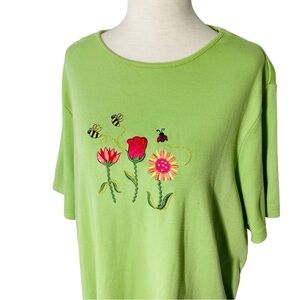 VINTAGE BRECKENRIDGE Embroidered Flowers & Bees Tee